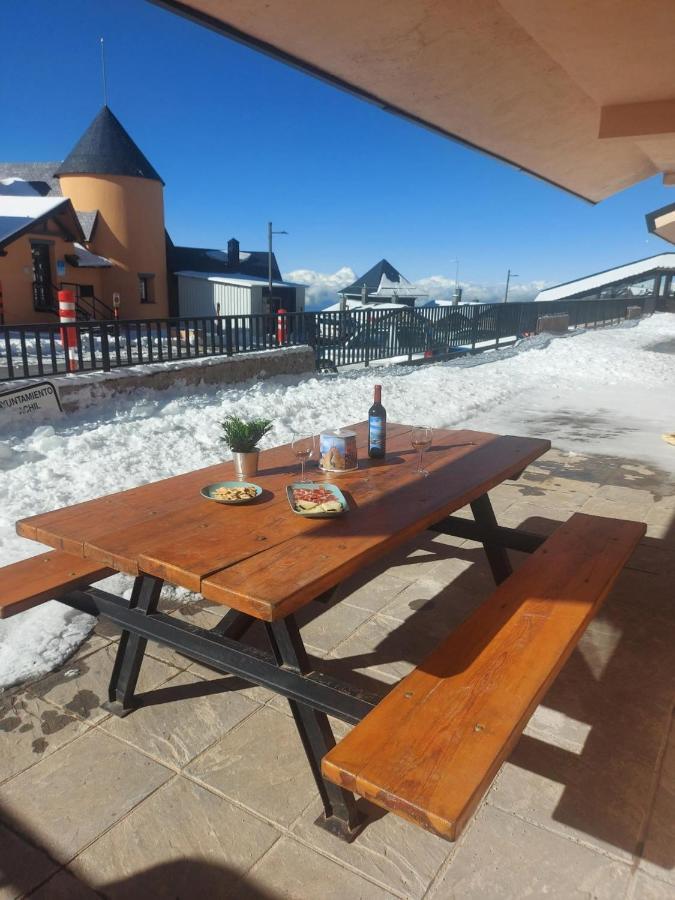 Apartamento Vista Nevada เซียร์ราเนบาดา ภายนอก รูปภาพ
